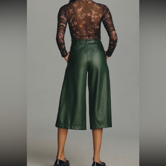 ANTHROPOLOGIE SOFTH FAUX LEATHER WIDE LEG CROPPED PANTS SIZE 8 GREEN NWT - Picture 2 of 6